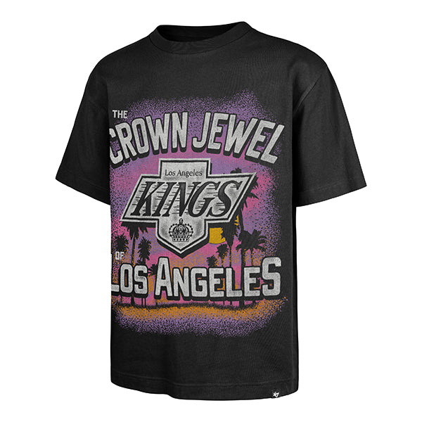 The model is wearing this NHL Los Angeles Kings Sigma ’47 T-Shirt in black. 1