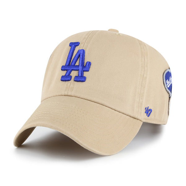 Pictured is this MLB Los Angeles Dodgers Badges ’47 CLEAN UP cap in beige/khaki. 5