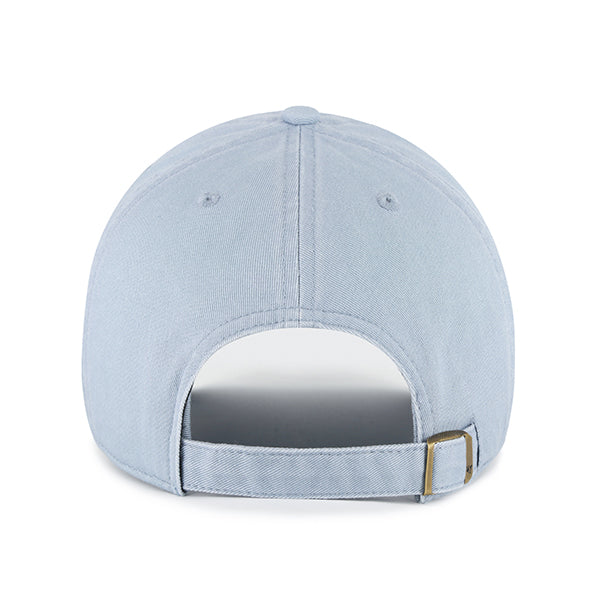 Pictured is this MLB New York Yankees Base Runner ’47 CLEAN UP cap in light blue. 2