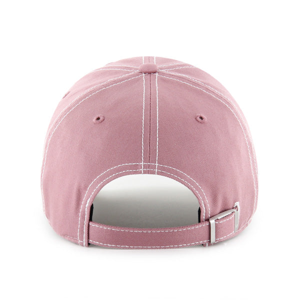 Pictured is this MLB New York Yankees Contrast Stitch ’47 CLEAN UP cap in pink. 2