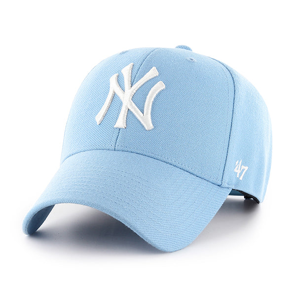 Pictured is this MLB New York Yankees Snapback ’47 MVP cap in blue. 1
