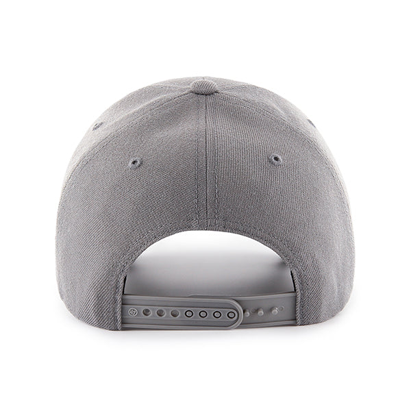 Pictured is this MLB New York Yankees Snapback ’47 MVP cap in dark grey. 2