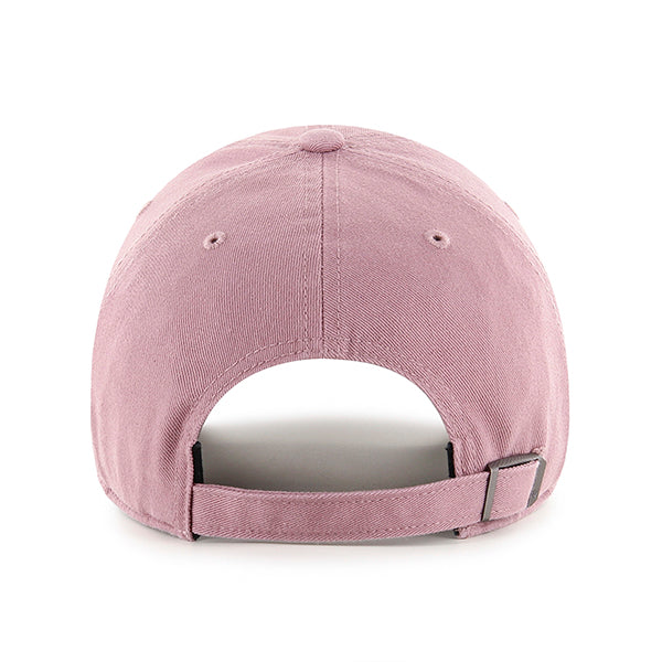 Pictured is this MLB Los Angeles Dodgers ’47 CLEAN UP cap in medium purple. 2