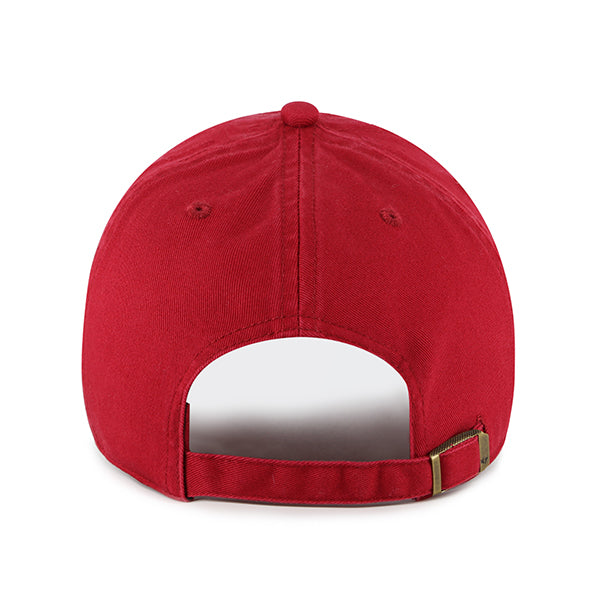 Pictured is this MLB Los Angeles Dodgers ’47 CLEAN UP cap in bright red. 2