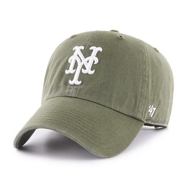 Pictured is this MLB New York Mets ’47 CLEAN UP cap in khaki. 1