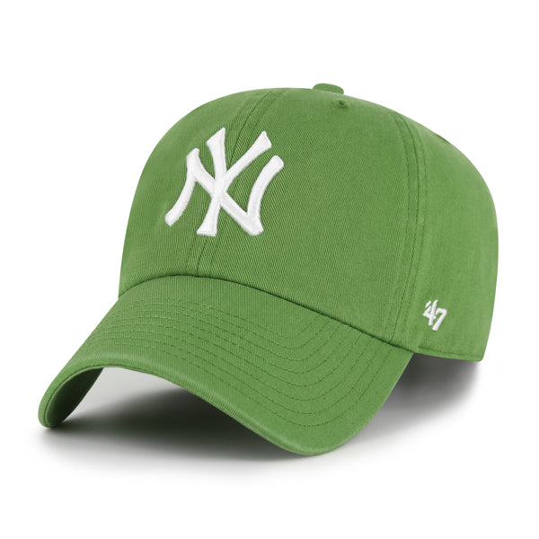 Pictured is this MLB New York Yankees ’47 CLEAN UP cap in fatigue green. 1