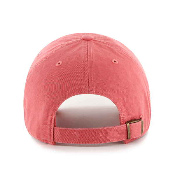Pictured is this MLB New York Yankees ’47 CLEAN UP cap in red. 2