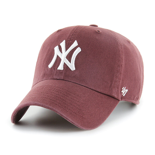 Pictured is this MLB New York Yankees ’47 CLEAN UP cap in brown. 1
