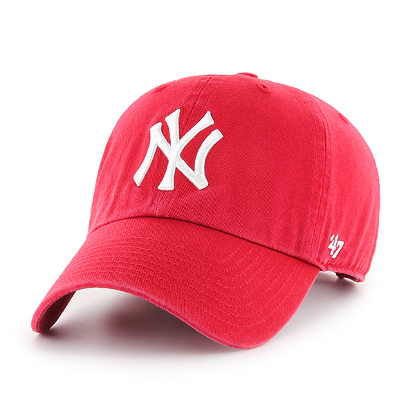 Pictured is this MLB New York Yankees ’47 CLEAN UP cap in red. 1