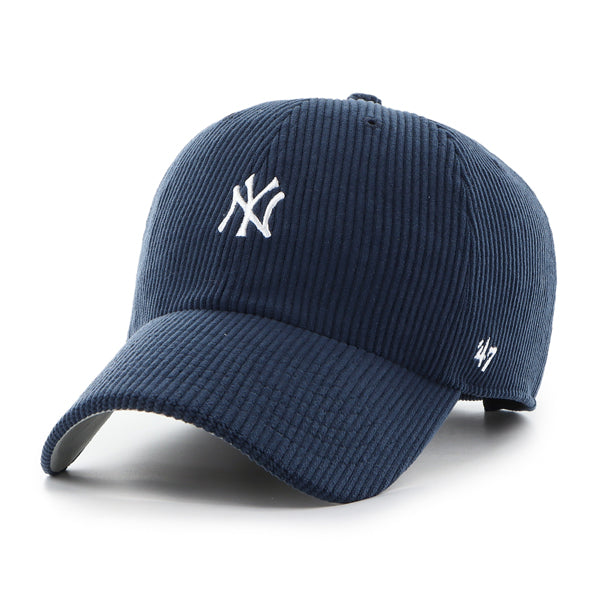 Pictured is this MLB New York Yankees Base Runner Cord ’47 CLEAN UP cap in navy. 1