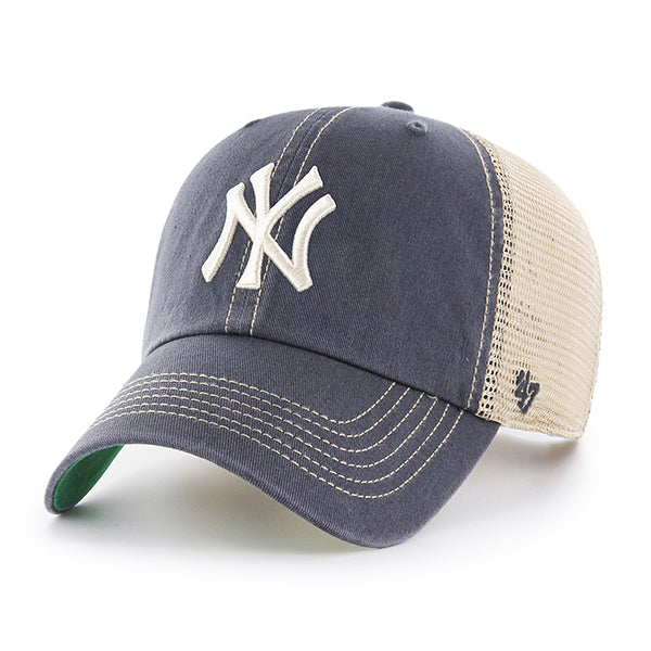 Pictured is this MLB New York Yankees Trawler ’47 CLEAN UP cap in navy. 1