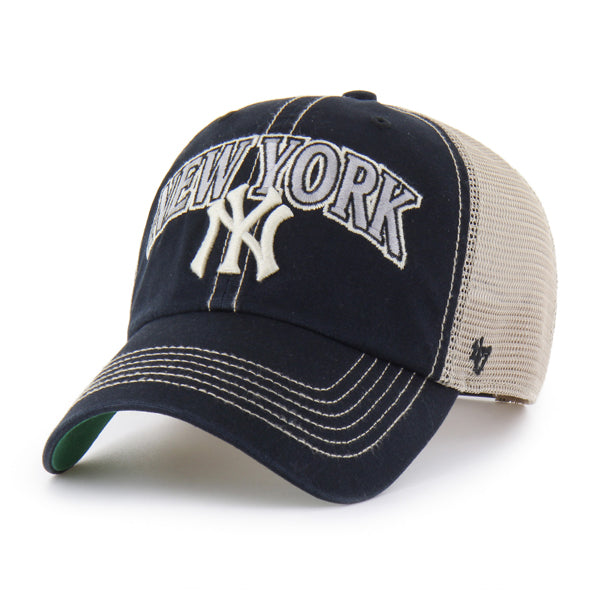 Pictured is this MLB New York Yankees Tuscaloosa ’47 CLEAN UP cap in black. 1