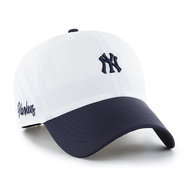 Pictured is this MLB New York Yankees Vista Mini ’47 CLEAN UP cap in white. 1