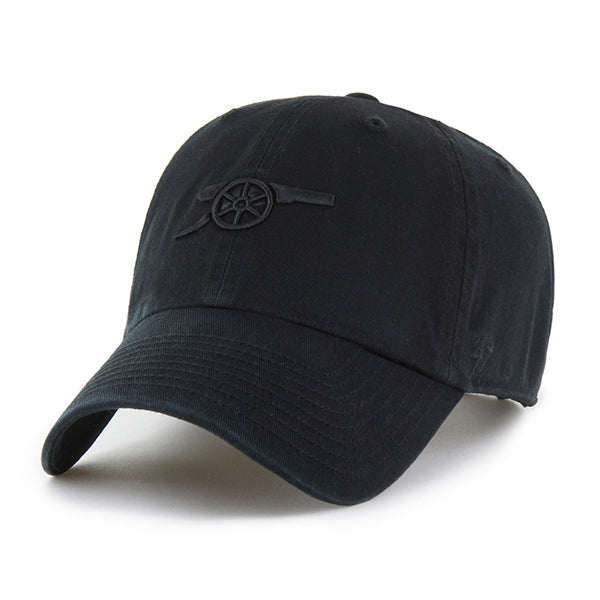 Pictured is this Arsenal FC ’47 CLEAN UP cap in black. 1