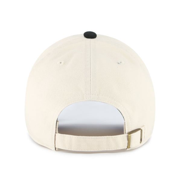 Pictured is this NFL Las Vegas Raiders Base Runner ’47 CLEAN UP cap in natural. 2