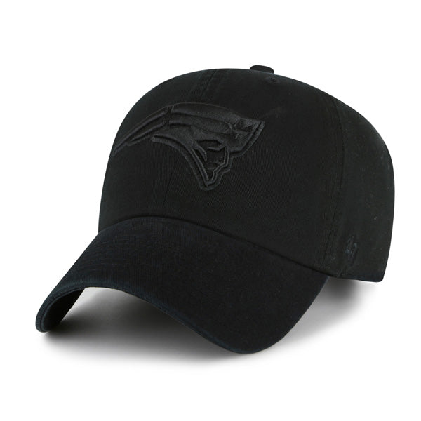 Pictured is this NFL New England Patriots ’47 CLEAN UP cap in black on black. 1