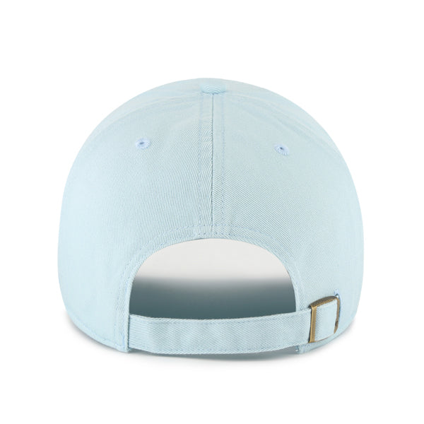 Pictured is this Daisy Icon Base Runner '47 CLEAN UP cap in light blue. 2