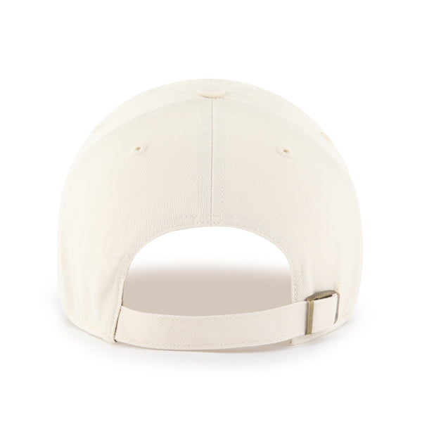 Pictured is this Dog Icon German Shepherd Base Runner ’47 CLEAN UP cap in natural. 2