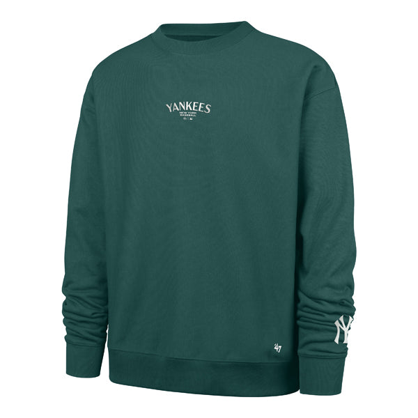 The model is wearing this MLB New York Yankees Buttress ’47 Foundation Crewneck Sweatshirt in green. 1