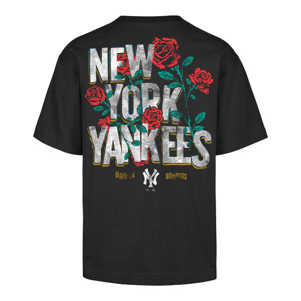 The model is wearing this MLB New York Yankees Herbarium ’47 Foundation T-Shirt in black. 2