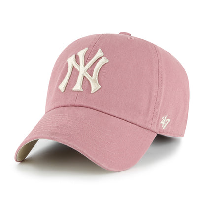 Pictured is this MLB New York Yankees Ballpark '47 CLEAN UP cap in pink. 1