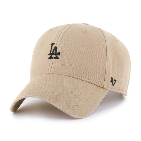 Pictured is this MLB New York Yankees Base Runner Legend ’47 MVP cap in beige. 1