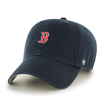 Pictured is this MLB Boston Red Sox Base Runner '47 CLEAN UP cap in navy. 1