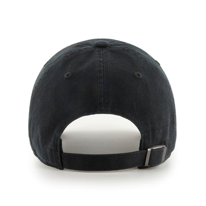 Pictured is this MLB New York Yankees Base Runner '47 CLEAN UP cap in black. 2