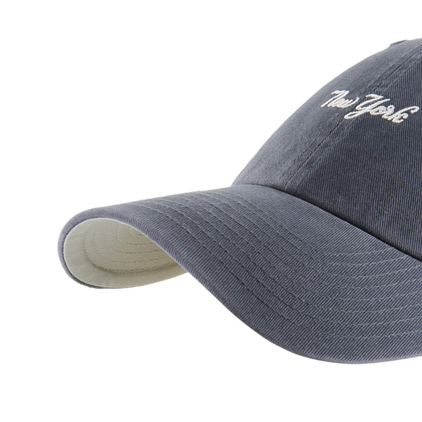 Pictured is this MLB New York Yankees Script Base Runner '47 CLEAN UP cap in navy. 3