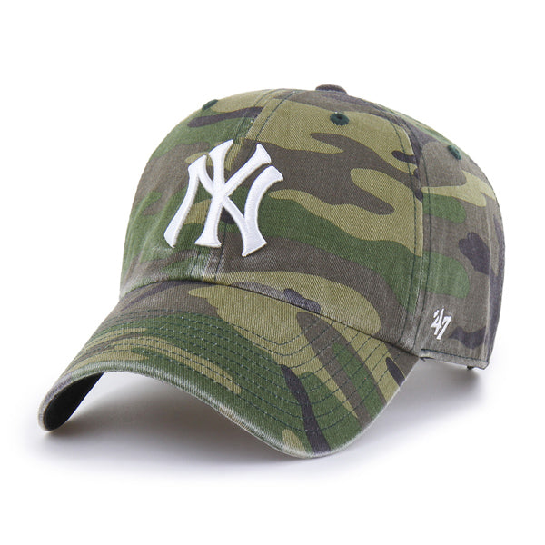 Pictured is this MLB New York Yankees Camo ’47 CLEAN UP cap in kelly green. 1