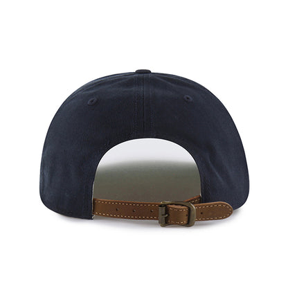 Pictured is this MLB Chain Side Stitch Boston Red Sox ’47 CLEAN UP Flat Brim cap in navy. 4