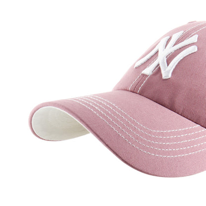 Pictured is this MLB New York Yankees Contrast Stitch '47 CLEAN UP cap in pink. 3