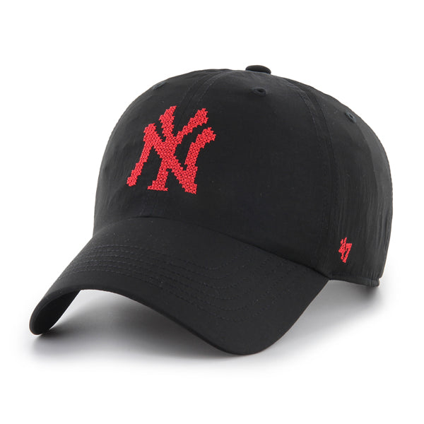 Pictured is this MLB New York Yankees Eight Bit Hero '47 CLEAN UP cap in black. 3