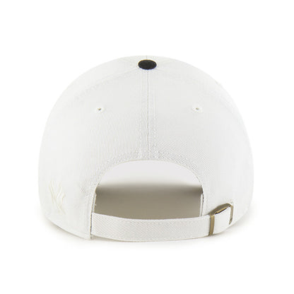 Pictured is this MLB New York Yankees Herbarium ’47 MVP cap in medium beige. 2