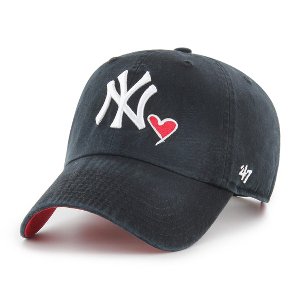 Pictured is this MLB New York Yankees Icon '47 CLEAN UP cap in black. 1