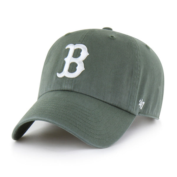 Pictured is this MLB Boston Red Sox ’47 CLEAN UP cap in green. 1