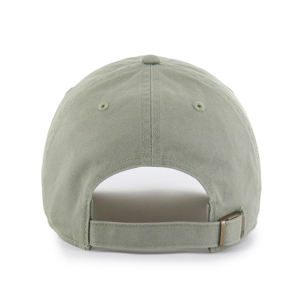 Pictured is this MLB Los Angeles Dodgers ’47 CLEAN UP cap in light green. 2