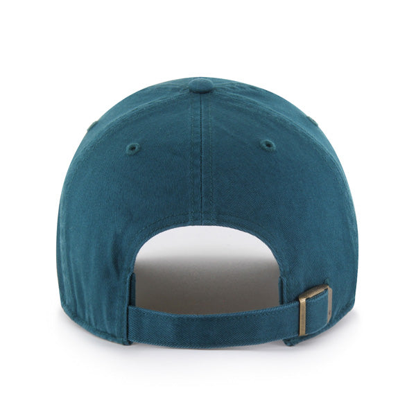 Pictured is this MLB New York Yankees ’47 CLEAN UP cap in green. 2