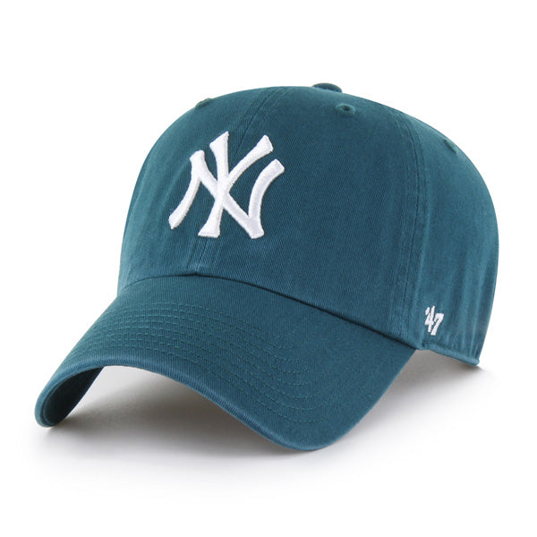 Pictured is this MLB New York Yankees ’47 CLEAN UP cap in green. 1