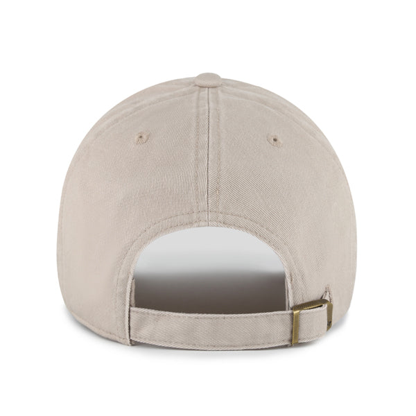 Pictured is this MLB New York Yankees ’47 CLEAN UP cap in grey. 2