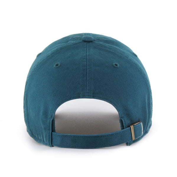 Pictured is this MLB Philadelphia Phillies ’47 CLEAN UP cap in green. 2