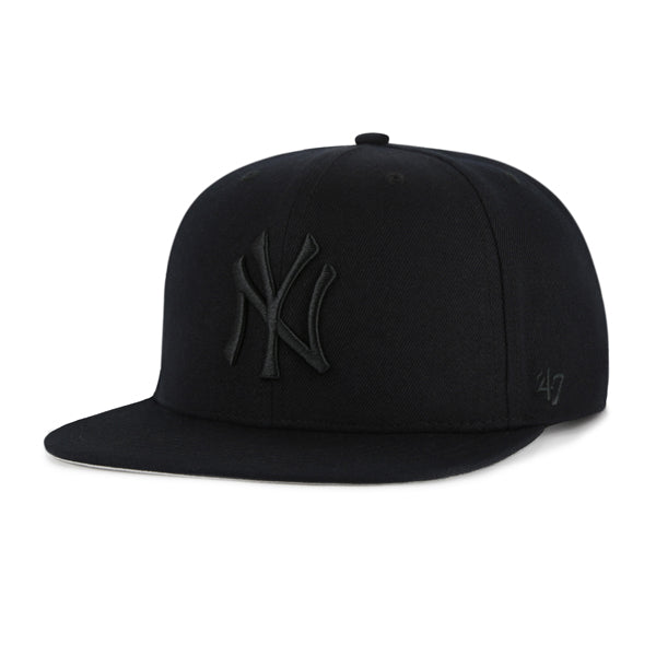 Pictured is this MLB New York Yankees No Shot ’47 CAPTAIN cap in black. 1
