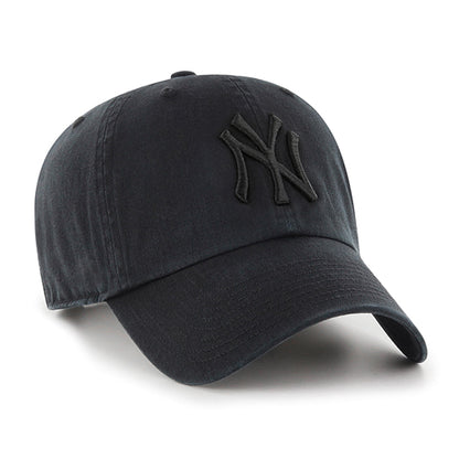 Pictured is this MLB New York Yankees Black On Black ’47 CLEAN UP cap in black. 10