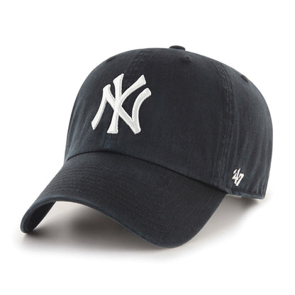 Pictured is this MLB New York Yankees '47 CLEAN UP cap in black. 1