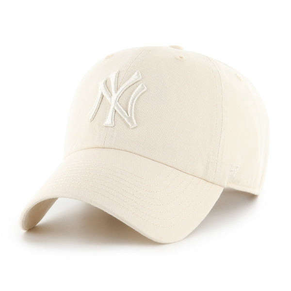 Pictured is this MLB New York Yankees '47 CLEAN UP cap in cream. 1