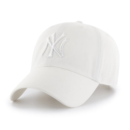 Pictured is this MLB New York Yankees '47 CLEAN UP cap in white. 1