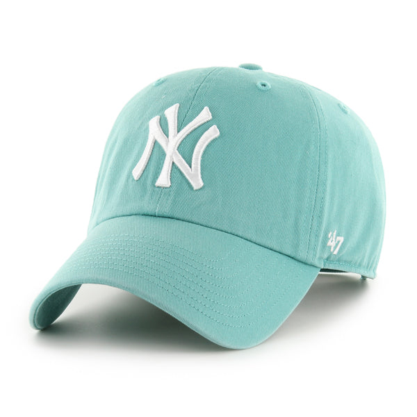 Pictured is this MLB New York Yankees '47 CLEAN UP cap in natural. 1