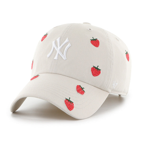 Pictured is this MLB New York Yankees Scatter '47 CLEAN UP cap in natural. 1