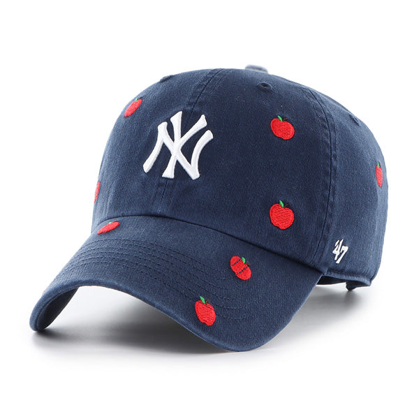 Pictured is this MLB New York Yankees Scatter '47 CLEAN UP cap in navy. 1