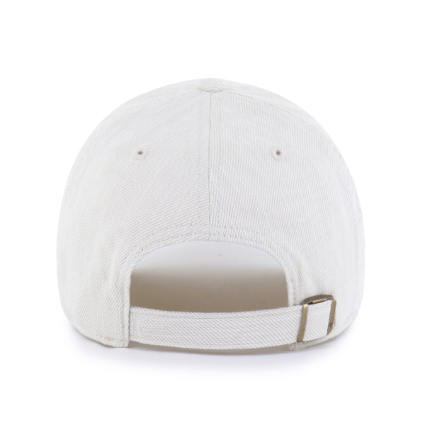 Pictured is this MLB New York Yankees Slub Twill ’47 CLEAN UP cap in white. 3